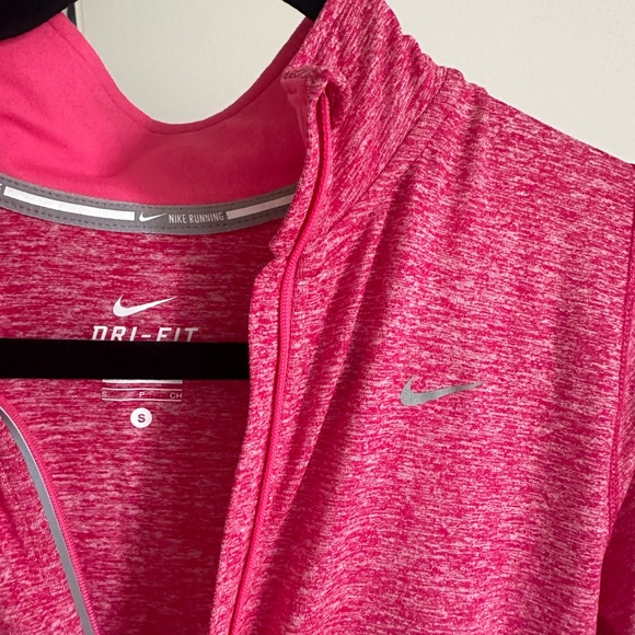 Nike Element Long Sleeve Quarter Zip - Picture 2 of 3